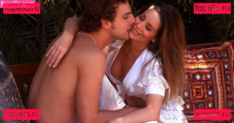 Danielle Winits Onlyfans Photo Gallery 