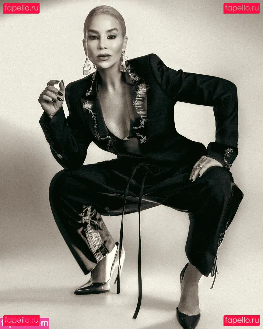 Danielle Winits Onlyfans Photo Gallery 