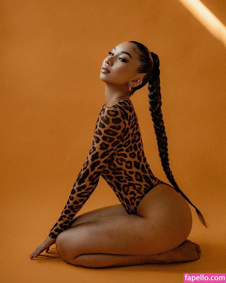 Lumma Aziz Onlyfans Photo Gallery 