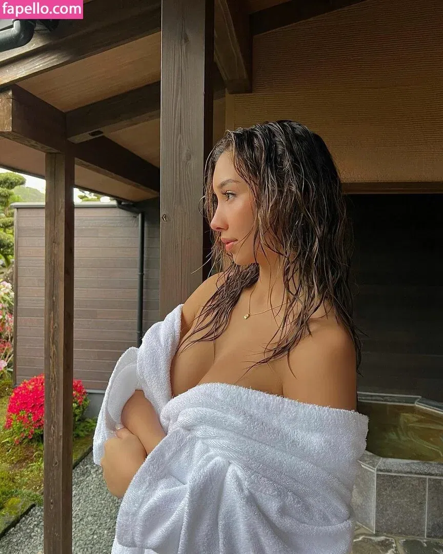 Lumma Aziz Onlyfans Photo Gallery 