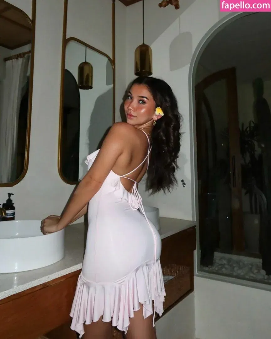 Lumma Aziz Onlyfans Photo Gallery 