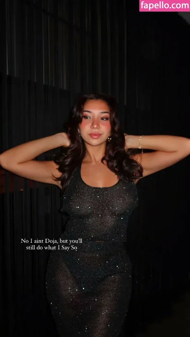 Lumma Aziz Onlyfans Photo Gallery 