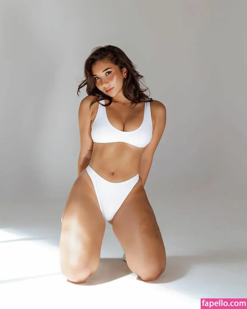 Lumma Aziz Onlyfans Photo Gallery 