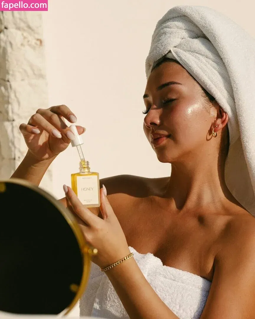 Lumma Aziz Onlyfans Photo Gallery 