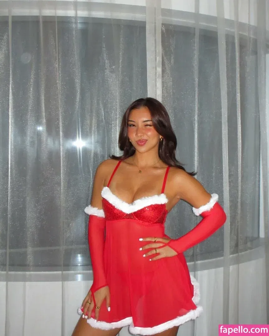 Lumma Aziz Onlyfans Photo Gallery 