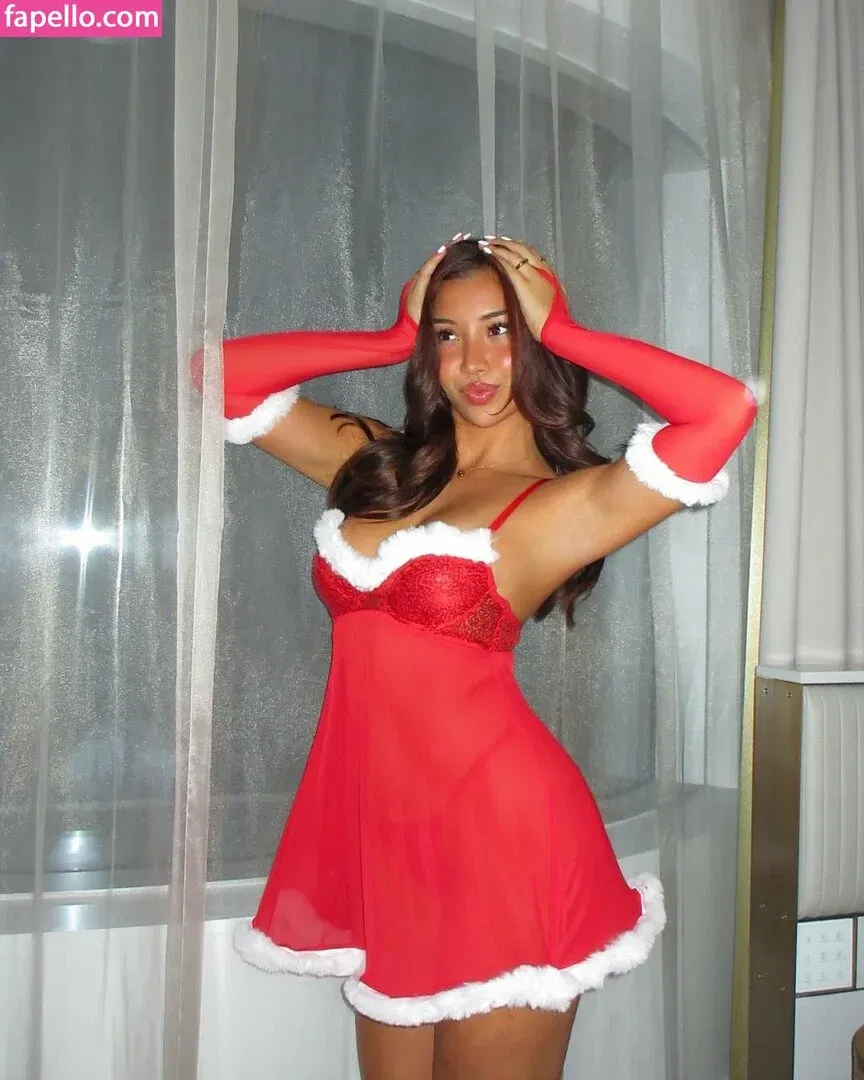 Lumma Aziz Onlyfans Photo Gallery 