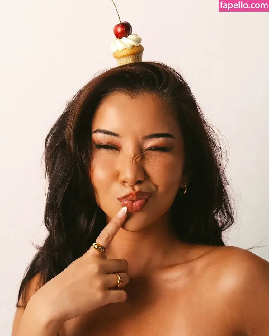 Lumma Aziz Onlyfans Photo Gallery 