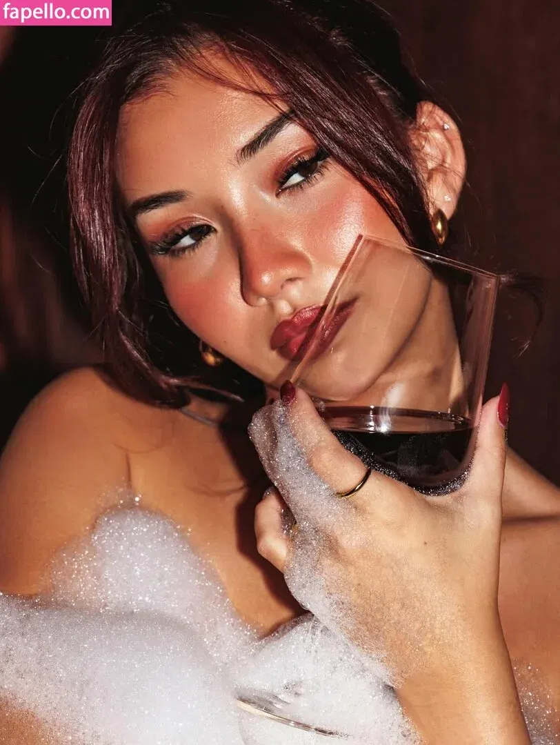 Lumma Aziz Onlyfans Photo Gallery 