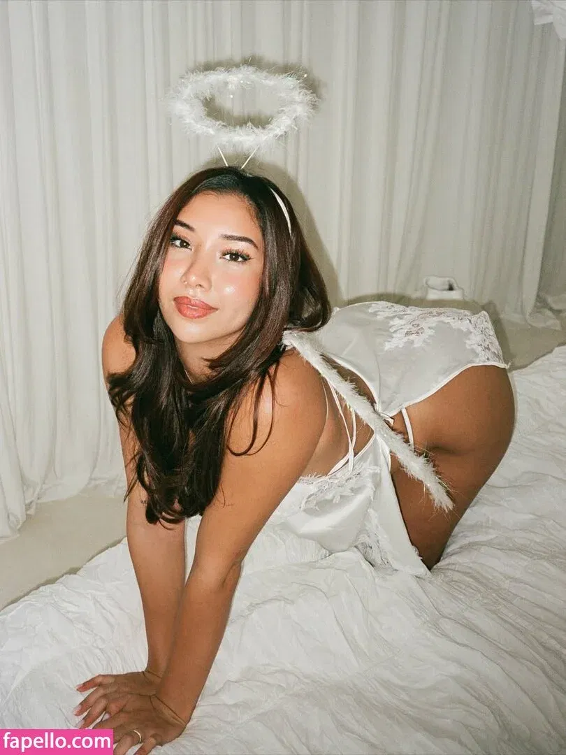 Lumma Aziz Onlyfans Photo Gallery 