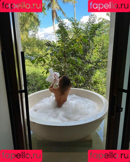 Lumma Aziz Onlyfans Photo Gallery 