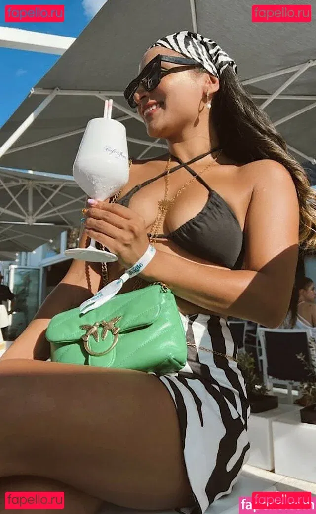 Diana Castellanos Onlyfans Photo Gallery 