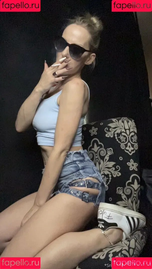 smokingqueenalina Onlyfans Photo Gallery 