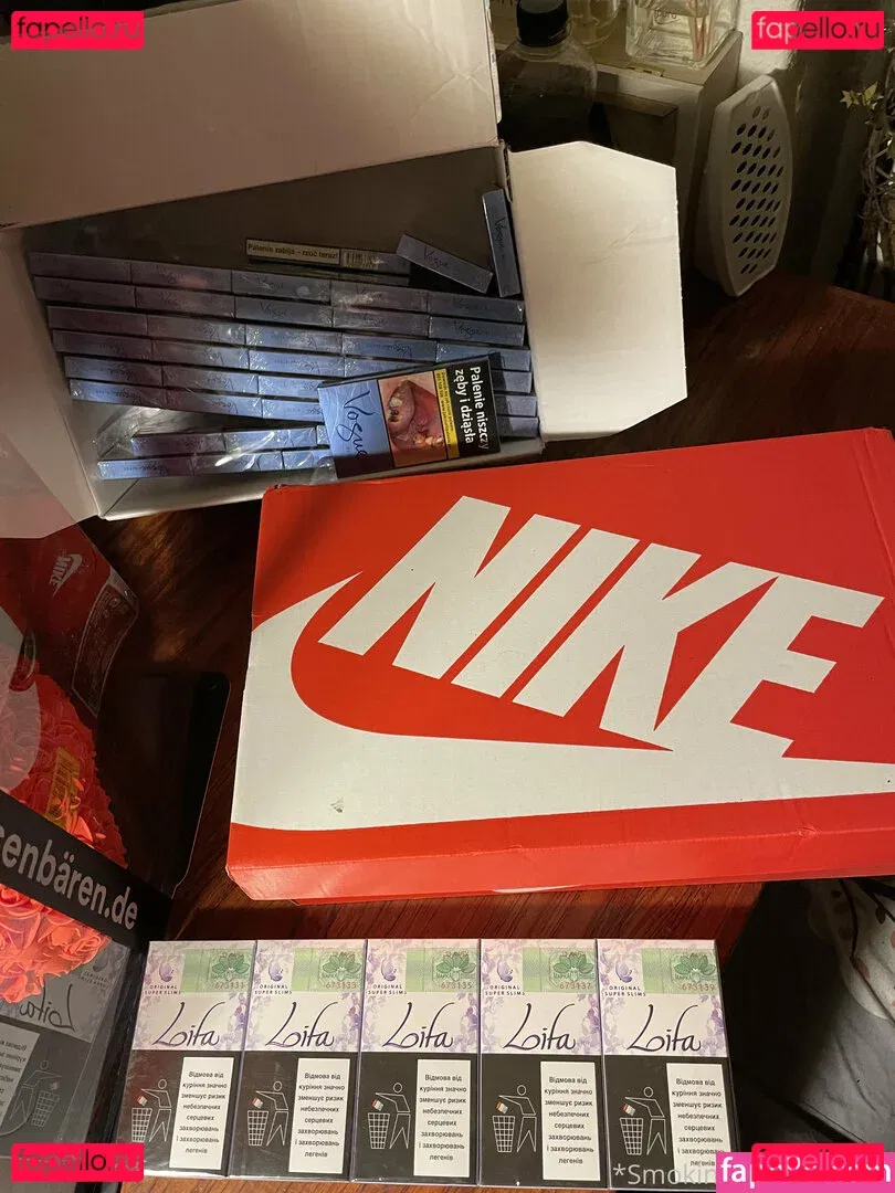 smokingqueenalina Onlyfans Photo Gallery 