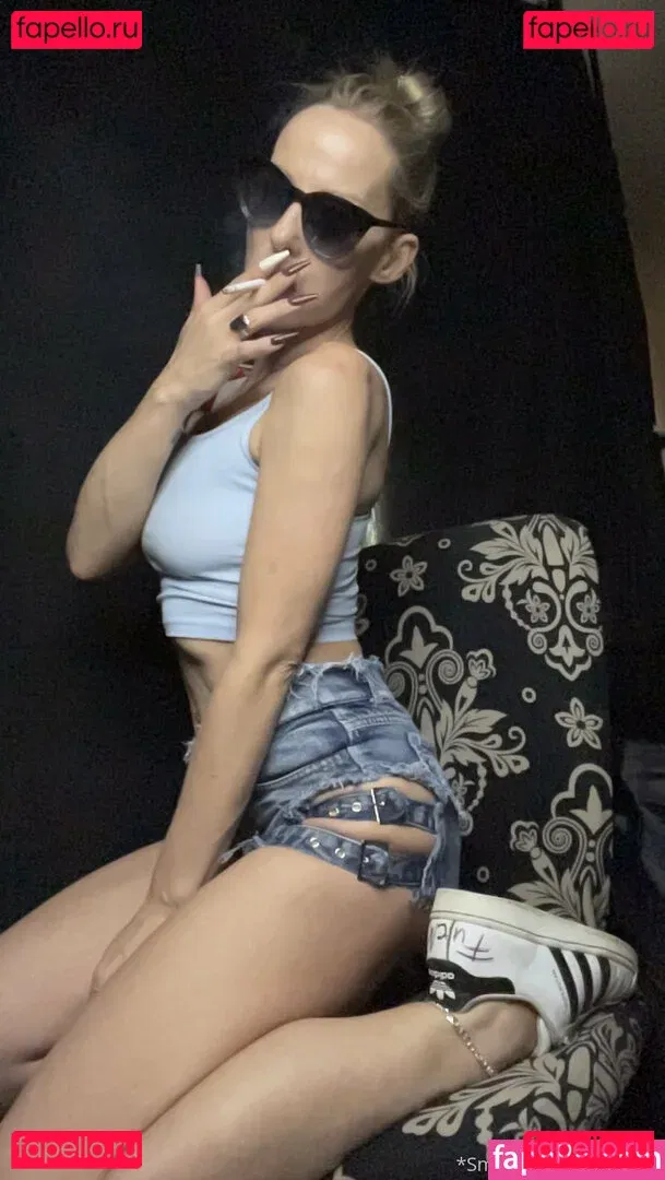 smokingqueenalina Onlyfans Photo Gallery 