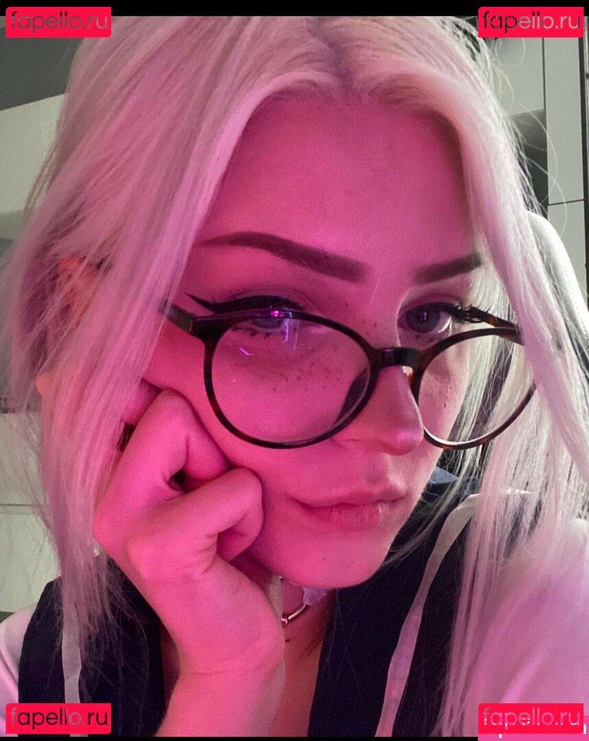 Masyunia – Nahá fotografie z OnlyFans 19