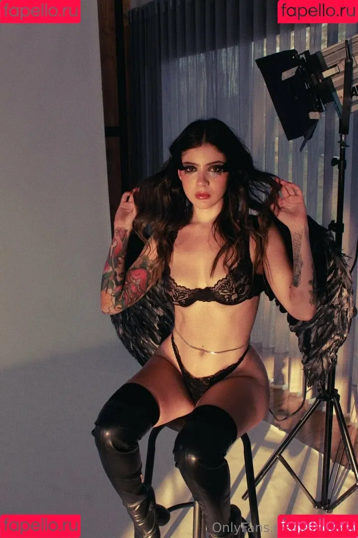 Lanaph Onlyfans Photo Gallery 
