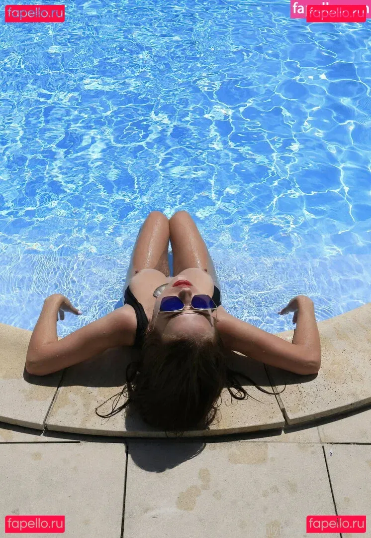 nyaomaruu Onlyfans Photo Gallery 