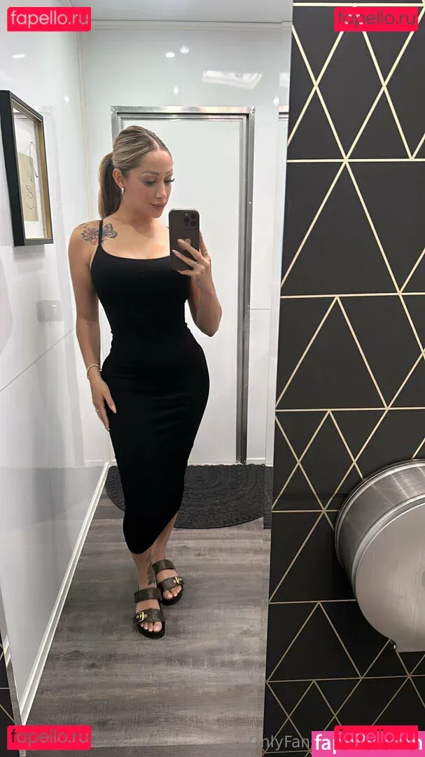 Carolina Marquez Onlyfans Photo Gallery 