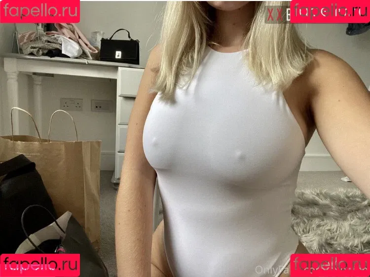 Sophie Carpenter Onlyfans Photo Gallery 