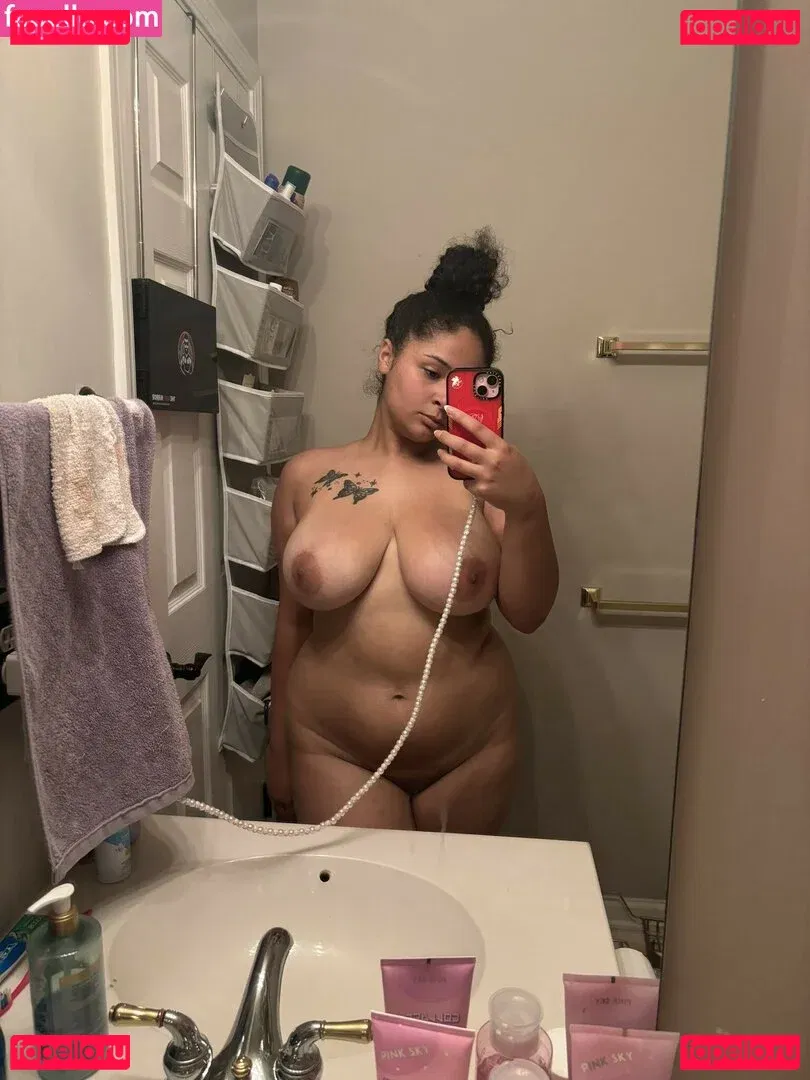 soriyahsann Onlyfans Photo Gallery 