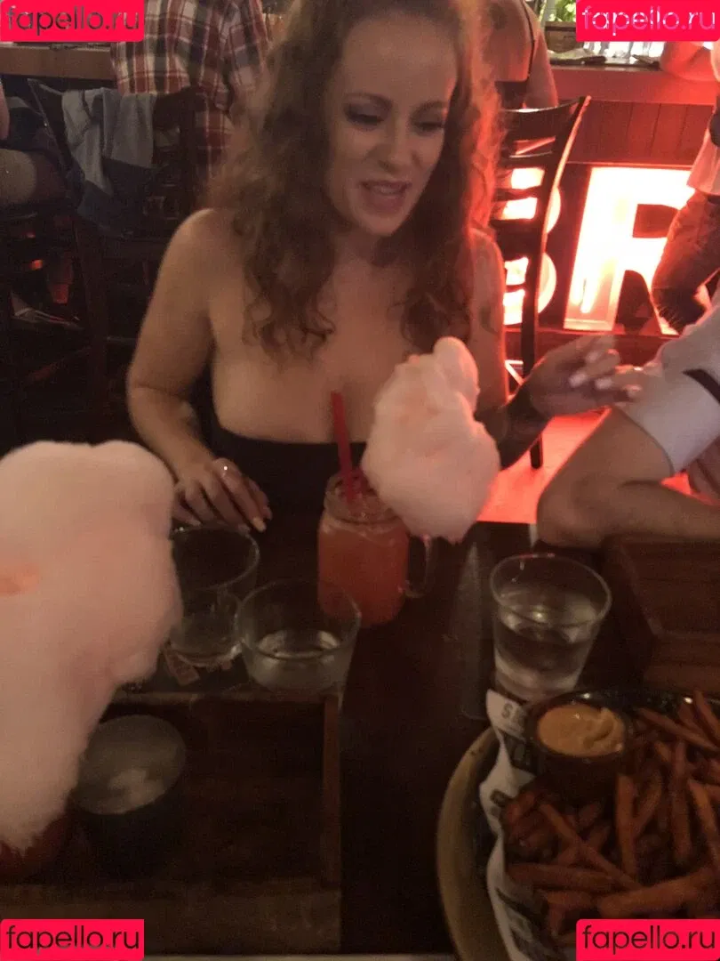 melodyradford Onlyfans Photo Gallery 
