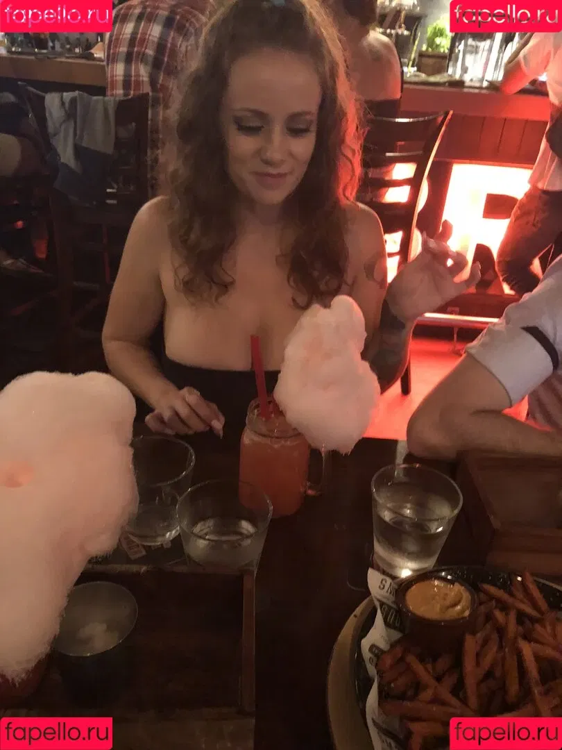 melodyradford Onlyfans Photo Gallery 