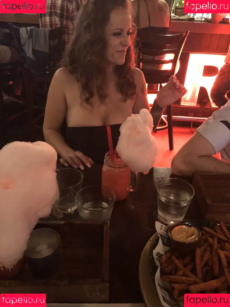 melodyradford Onlyfans Photo Gallery 