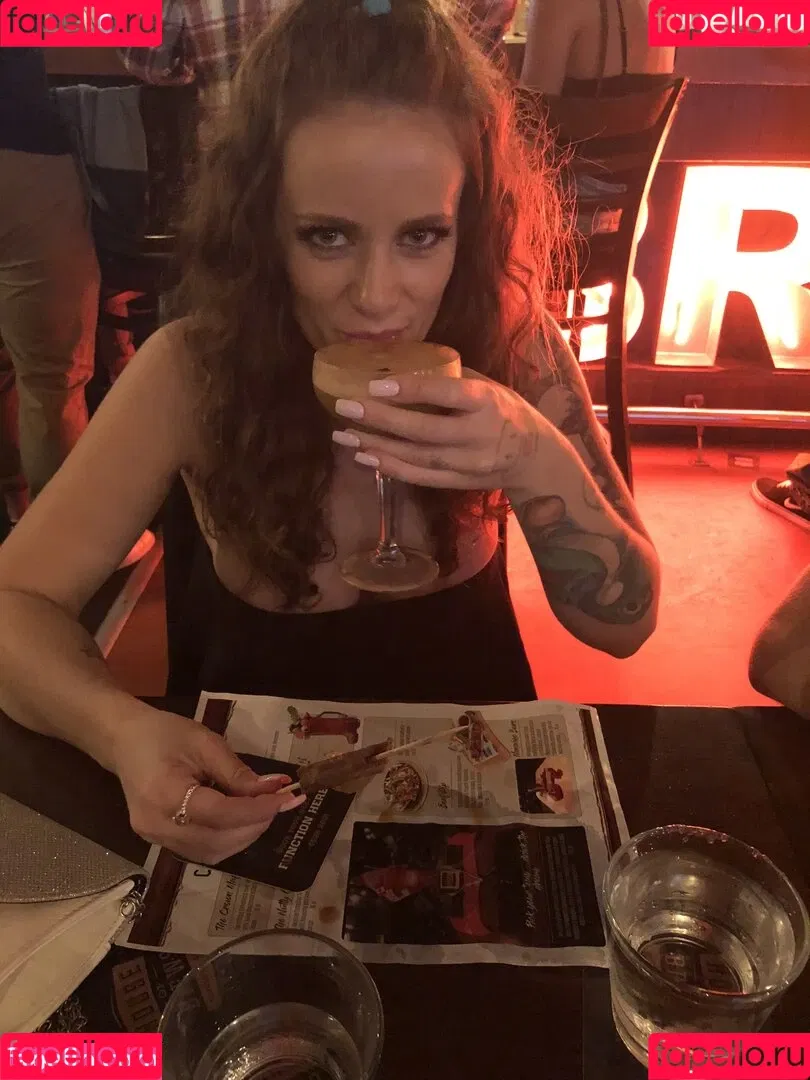 melodyradford Onlyfans Photo Gallery 