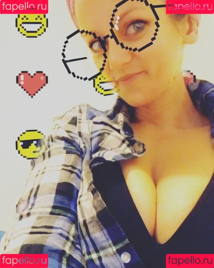 melodyradford Onlyfans Photo Gallery 