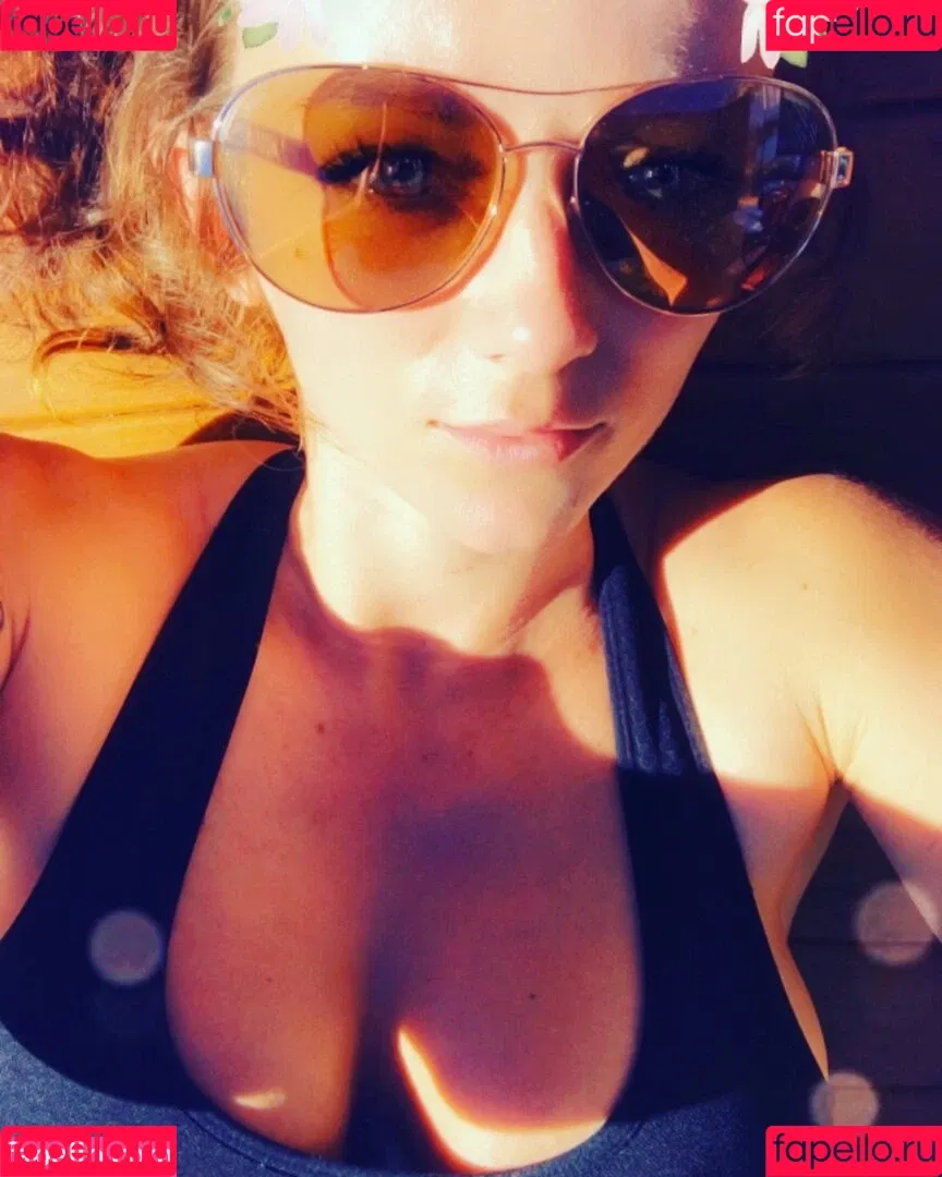 melodyradford Onlyfans Photo Gallery 