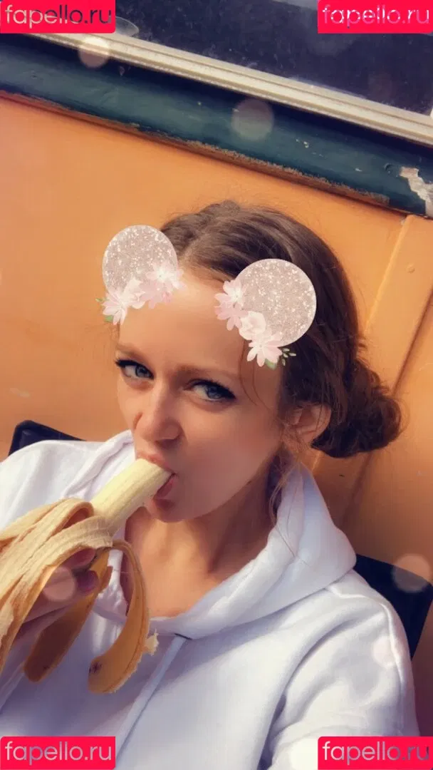 melodyradford Onlyfans Photo Gallery 