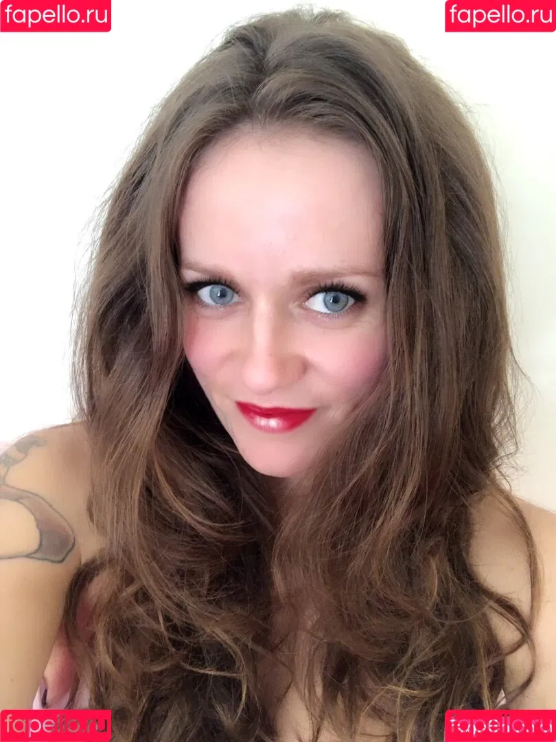 melodyradford Onlyfans Photo Gallery 