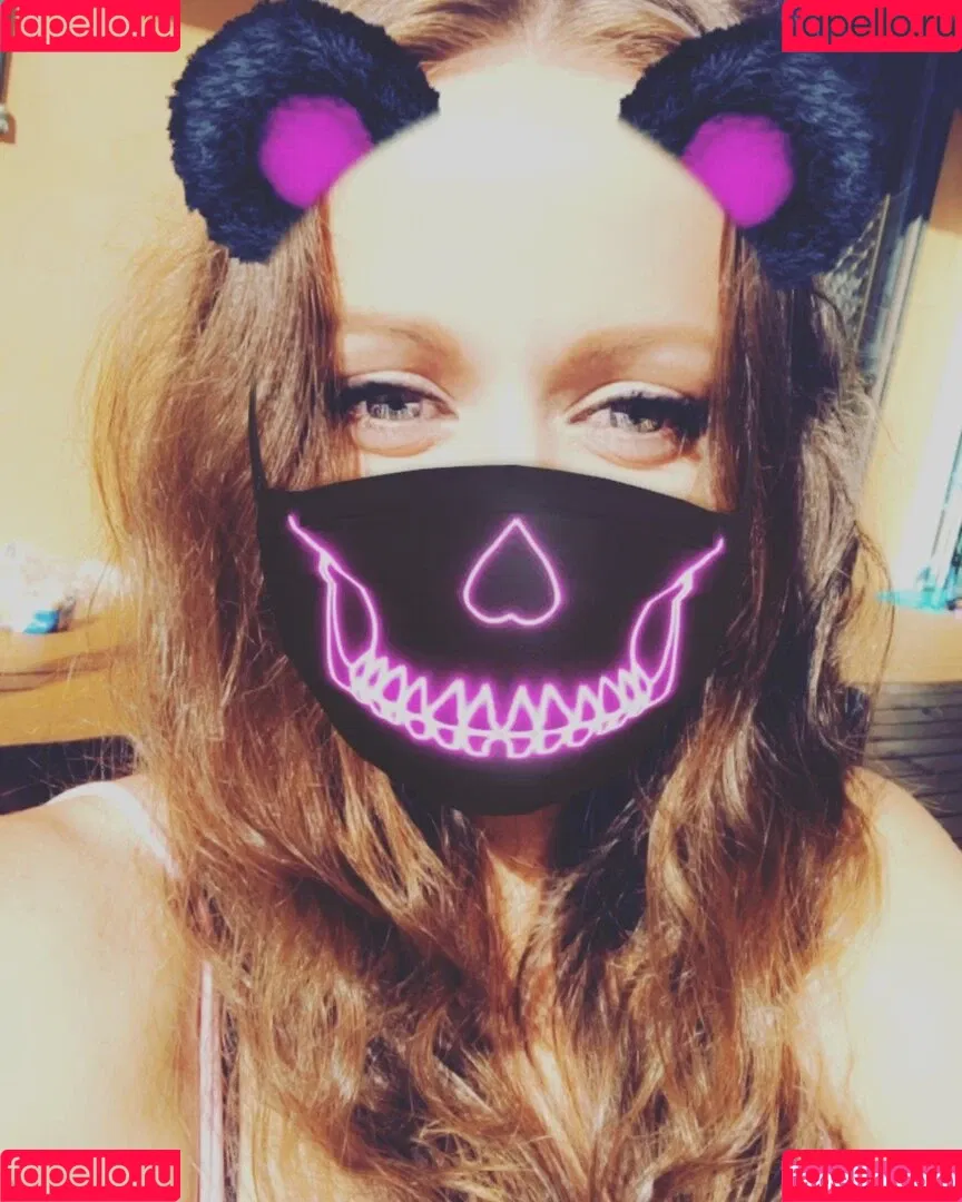 melodyradford Onlyfans Photo Gallery 
