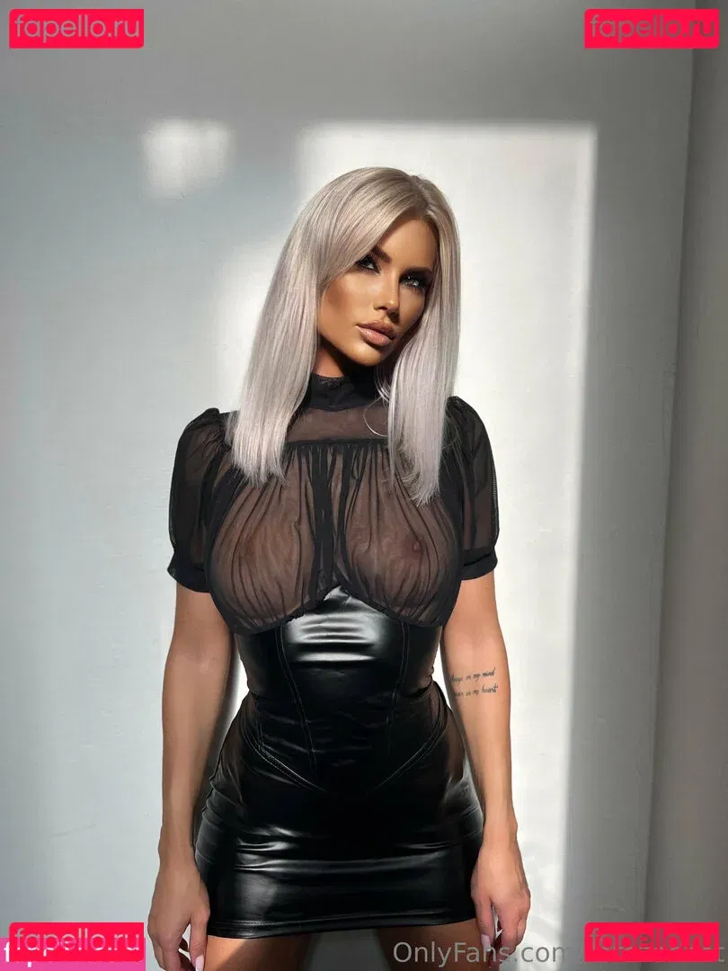 Tereza Dzet Onlyfans Photo Gallery 