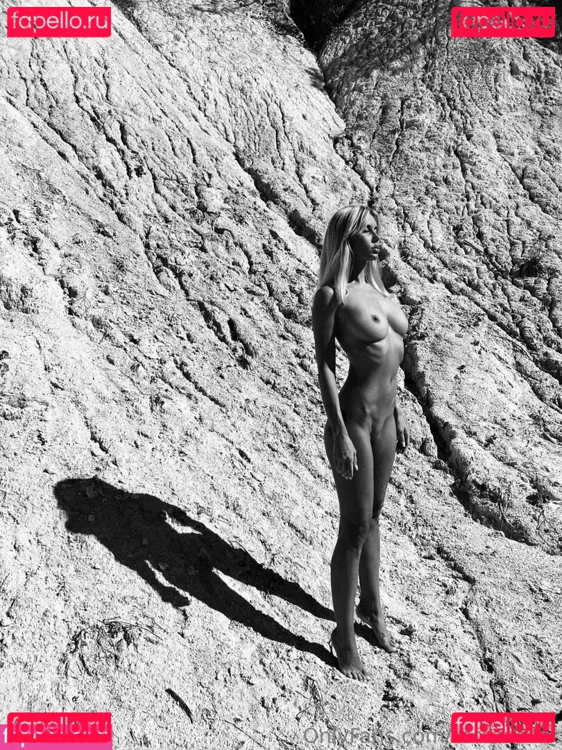 Tereza Dzet Onlyfans Photo Gallery 