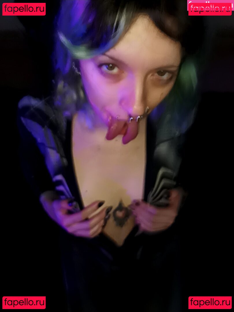 Rabbit Snake OnlyFansヌード写真 3