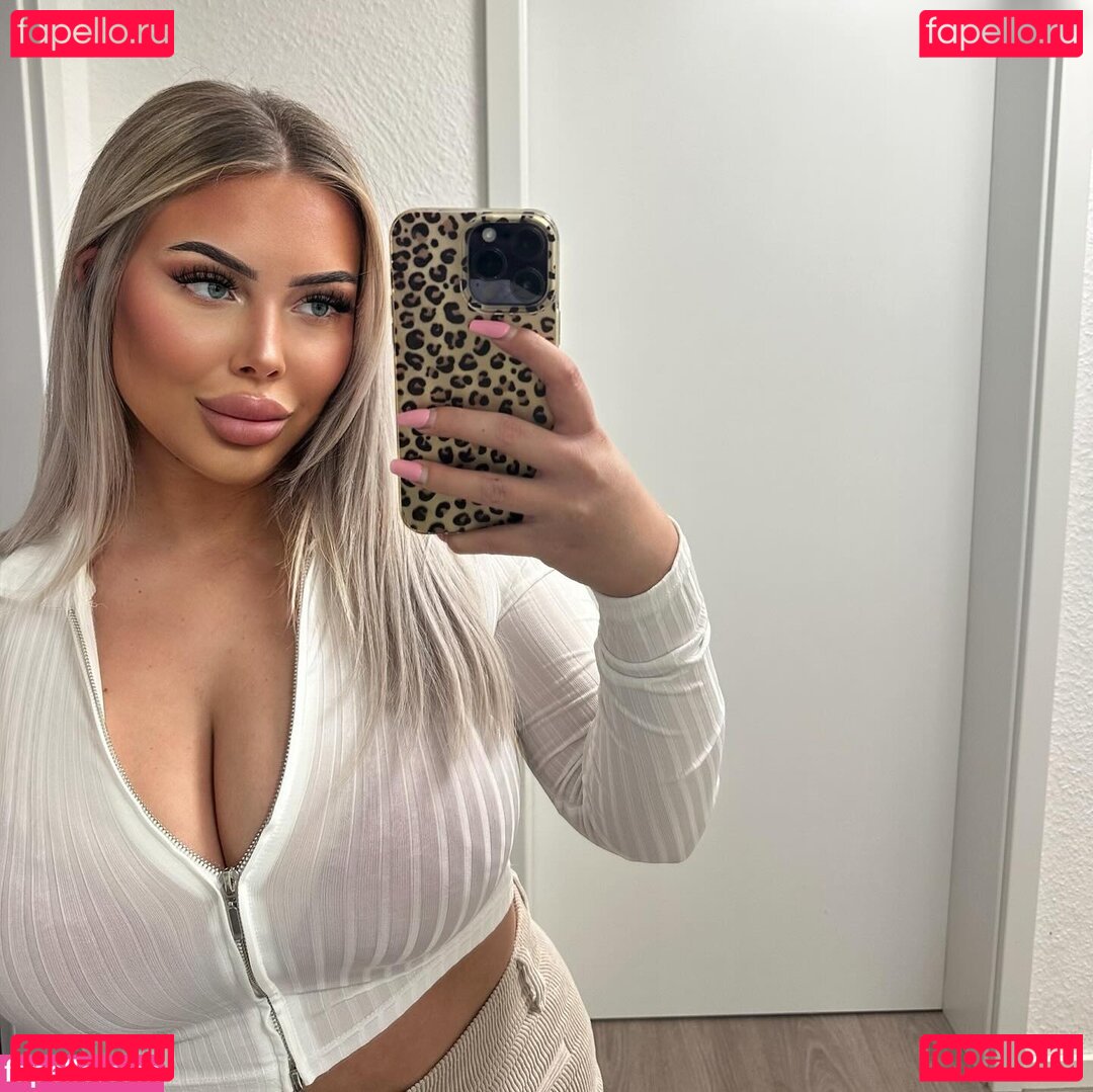 allysophiie Photo Gallery