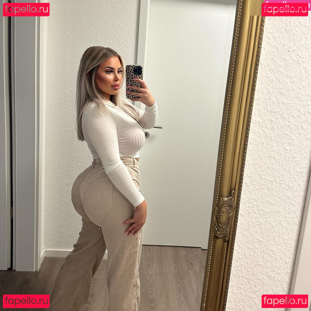 allysophiie Photo Gallery