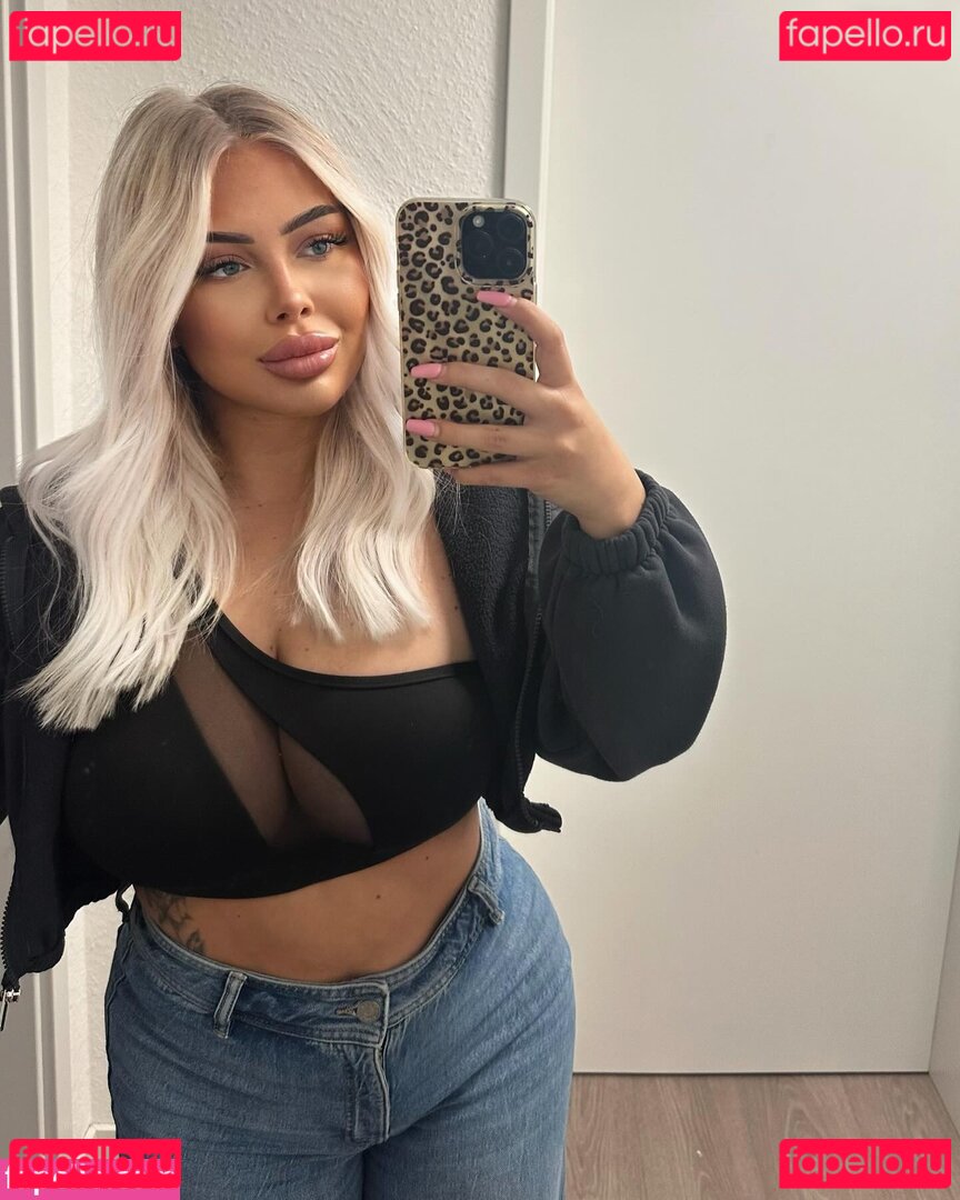 allysophiie Photo Gallery