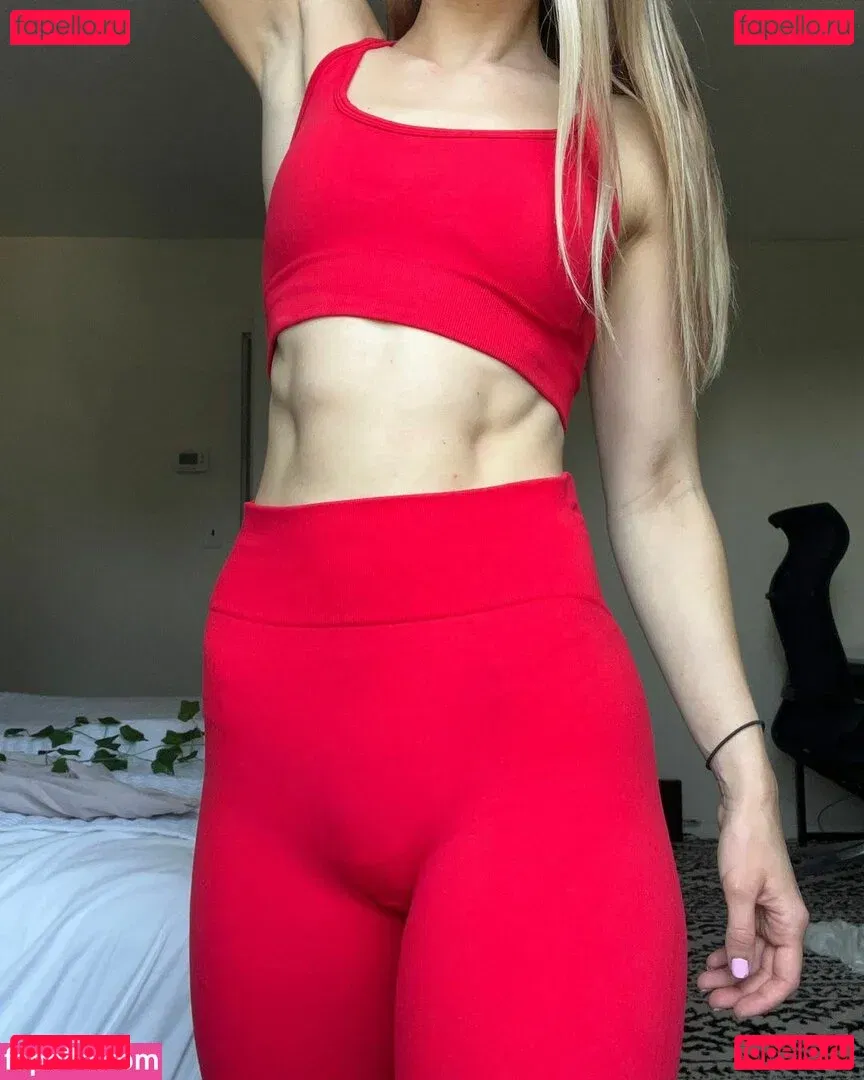 Petitenfit Onlyfans Photo Gallery 