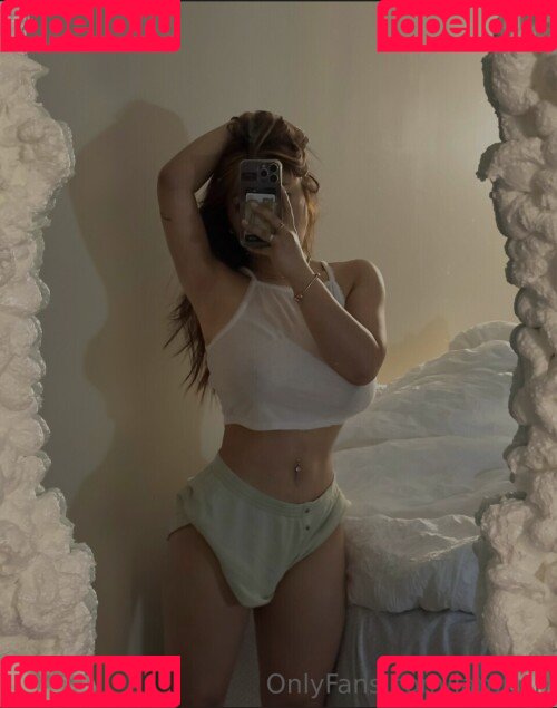 Nganguyeen Onlyfans Photo Gallery 