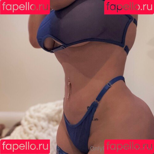 Nganguyeen Onlyfans Photo Gallery 