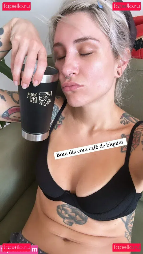 Mariana Ayres Onlyfans Photo Gallery 