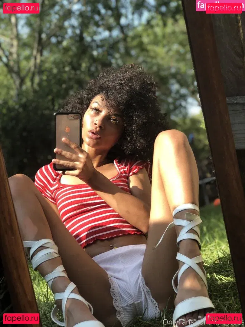 kaisytoes Onlyfans Photo Gallery 