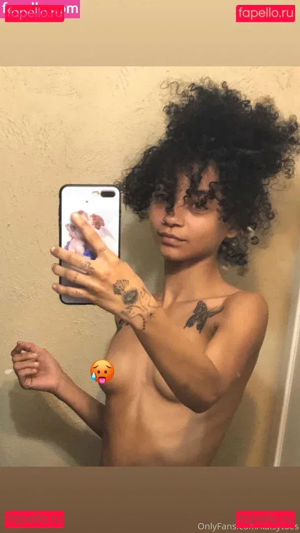 kaisytoes Onlyfans Photo Gallery 
