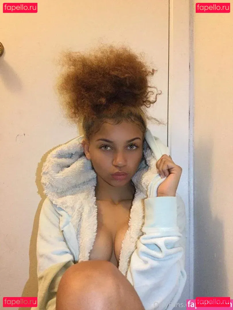 kaisytoes Onlyfans Photo Gallery 