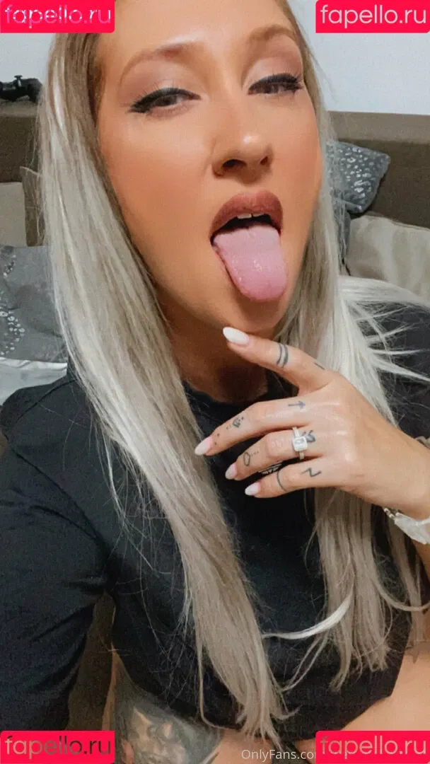 anksunamoon Onlyfans Photo Gallery 