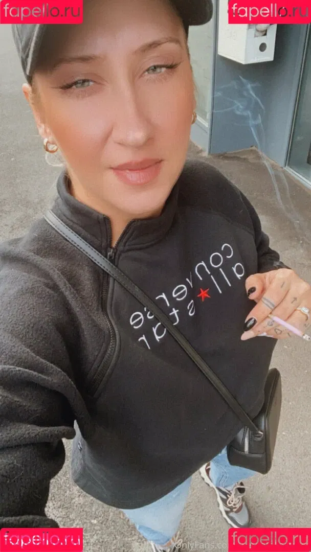 anksunamoon Onlyfans Photo Gallery 