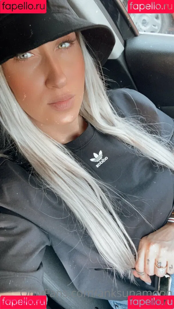 anksunamoon Onlyfans Photo Gallery 