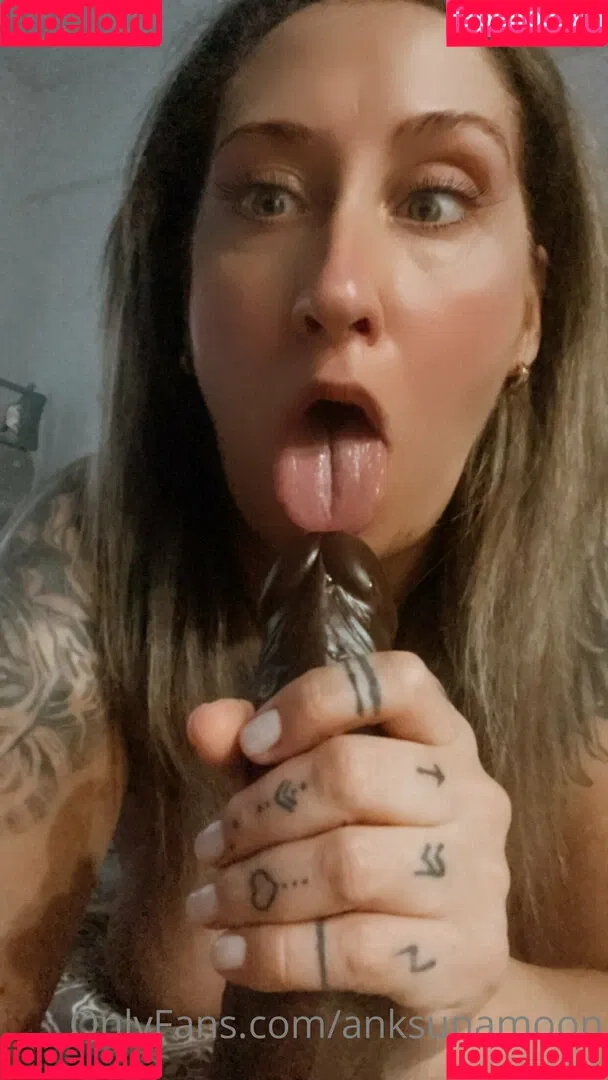 anksunamoon Onlyfans Photo Gallery 